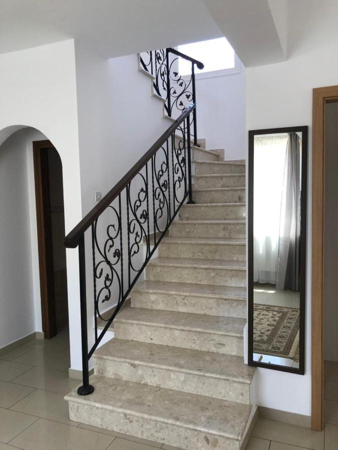 Villa Andy-350 M From The Beach Larnaka Exterior foto