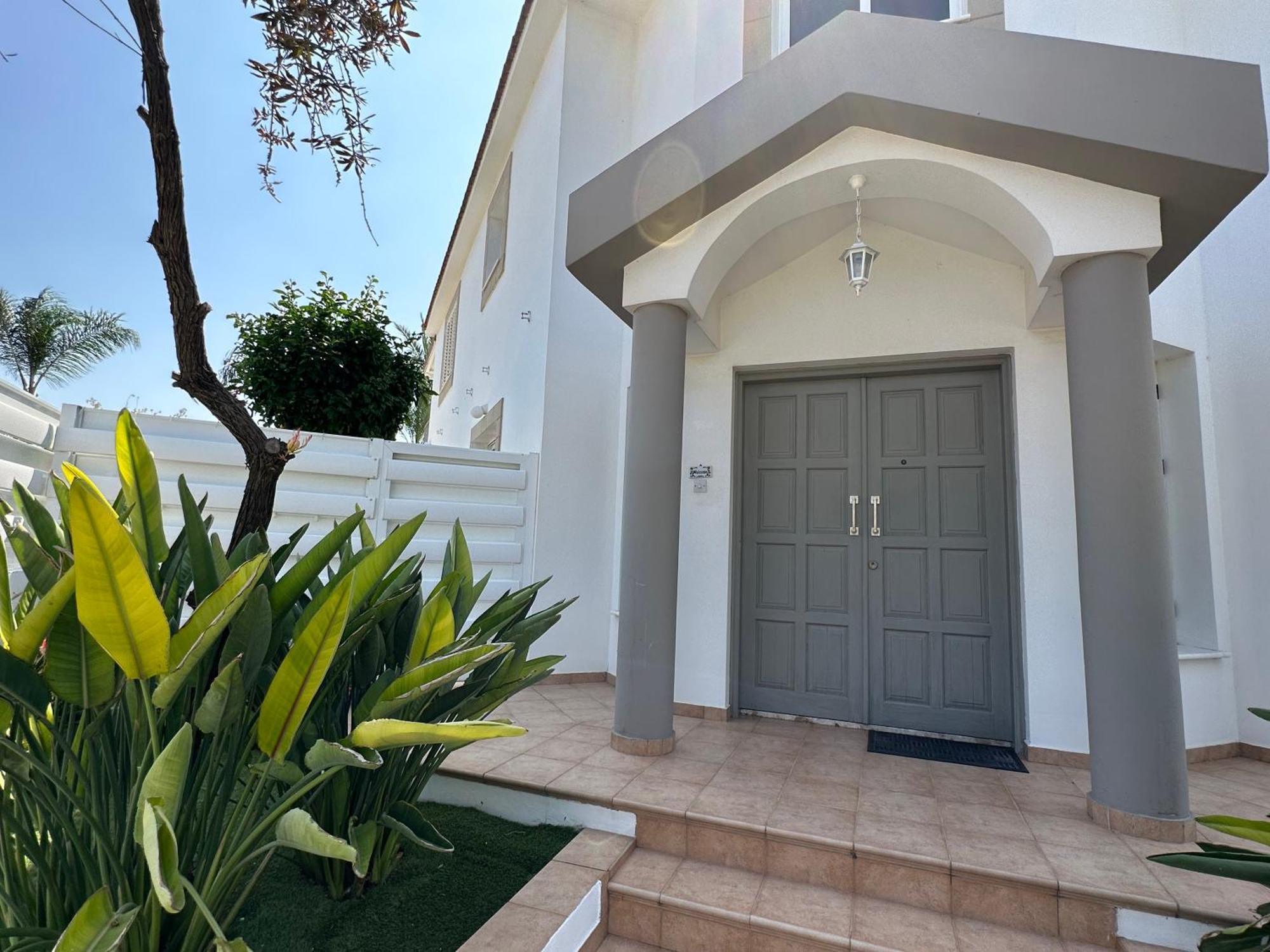 Villa Andy-350 M From The Beach Larnaka Exterior foto